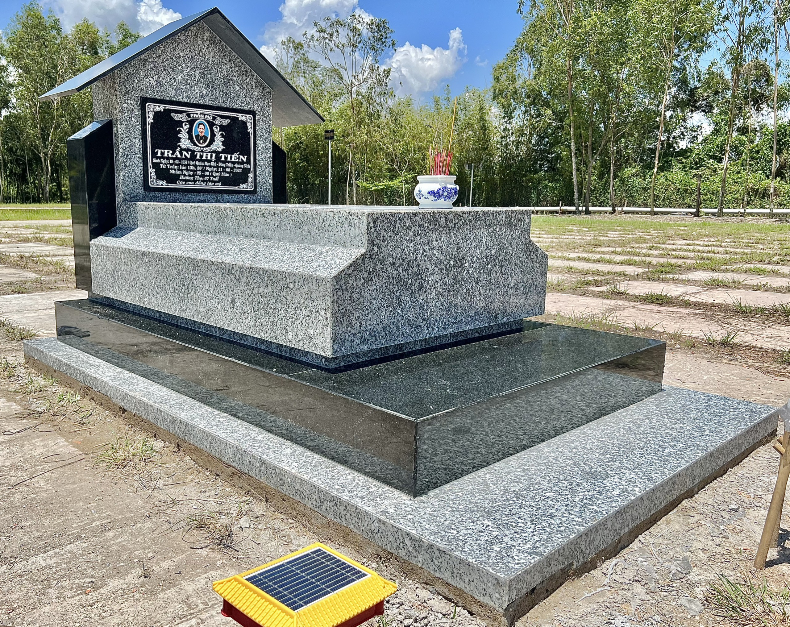 z5546550287029_110d7155357406a3901d64f18d14ccae