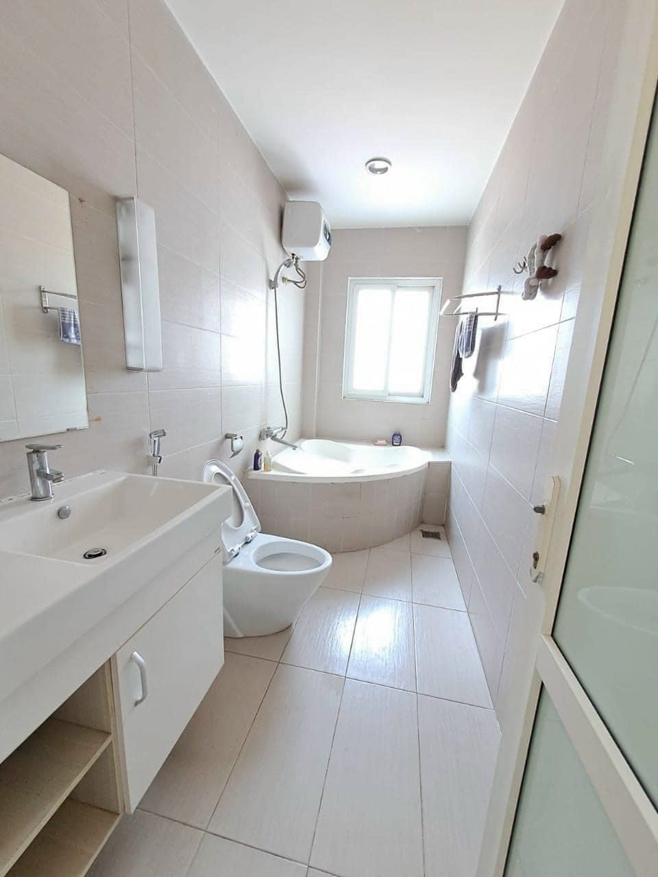 z5585204242976_34fccb6e058103134b172686dfd1b37f