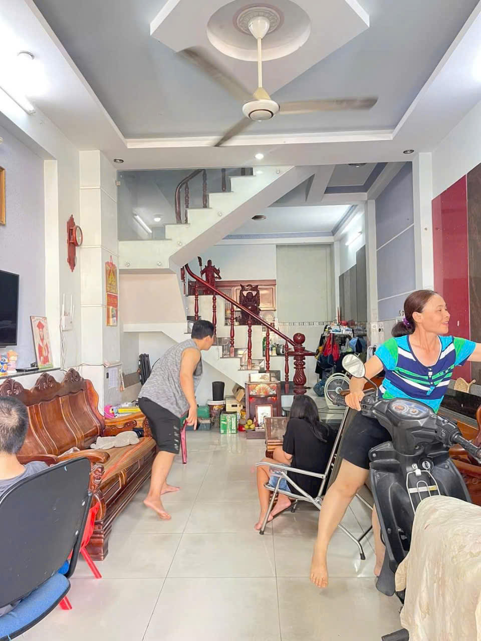 z5592712888476_a62a1e00e28bcfbc92a81bcfef1eea5f