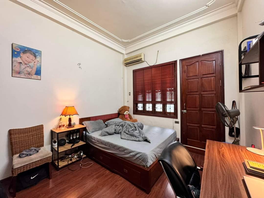 z5597492560483_023c2e63b7b2cc4683000383aff3f990