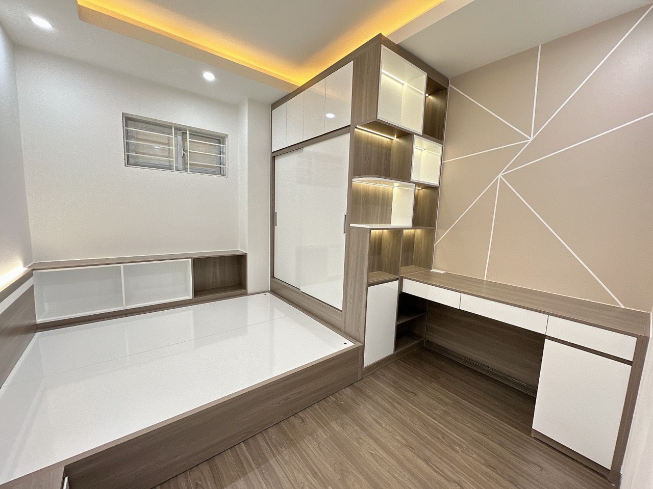 z5603742953054_f77269170c5d6ef0dc33fb251162a400