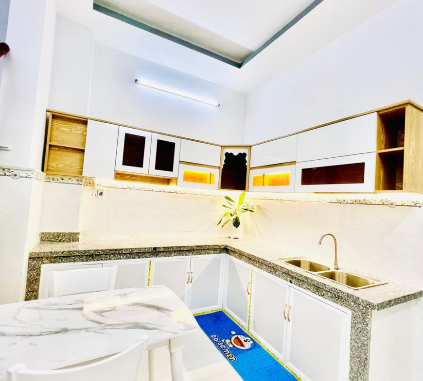 z5605502383873_cc82116c363adbcbbb34125a2528ba58