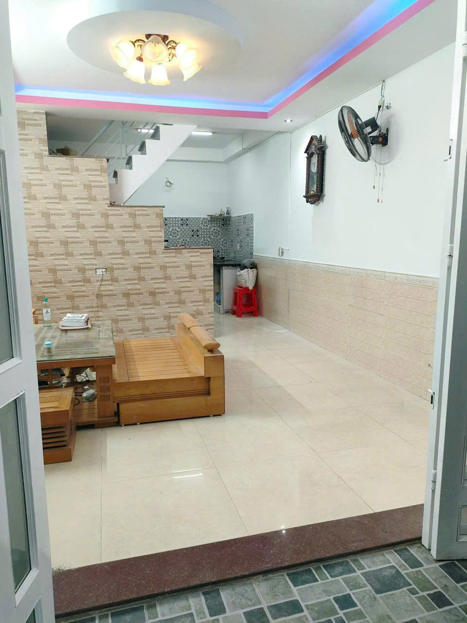 z5606120936508_36a2477fdd5ffc91c6082305020237cf