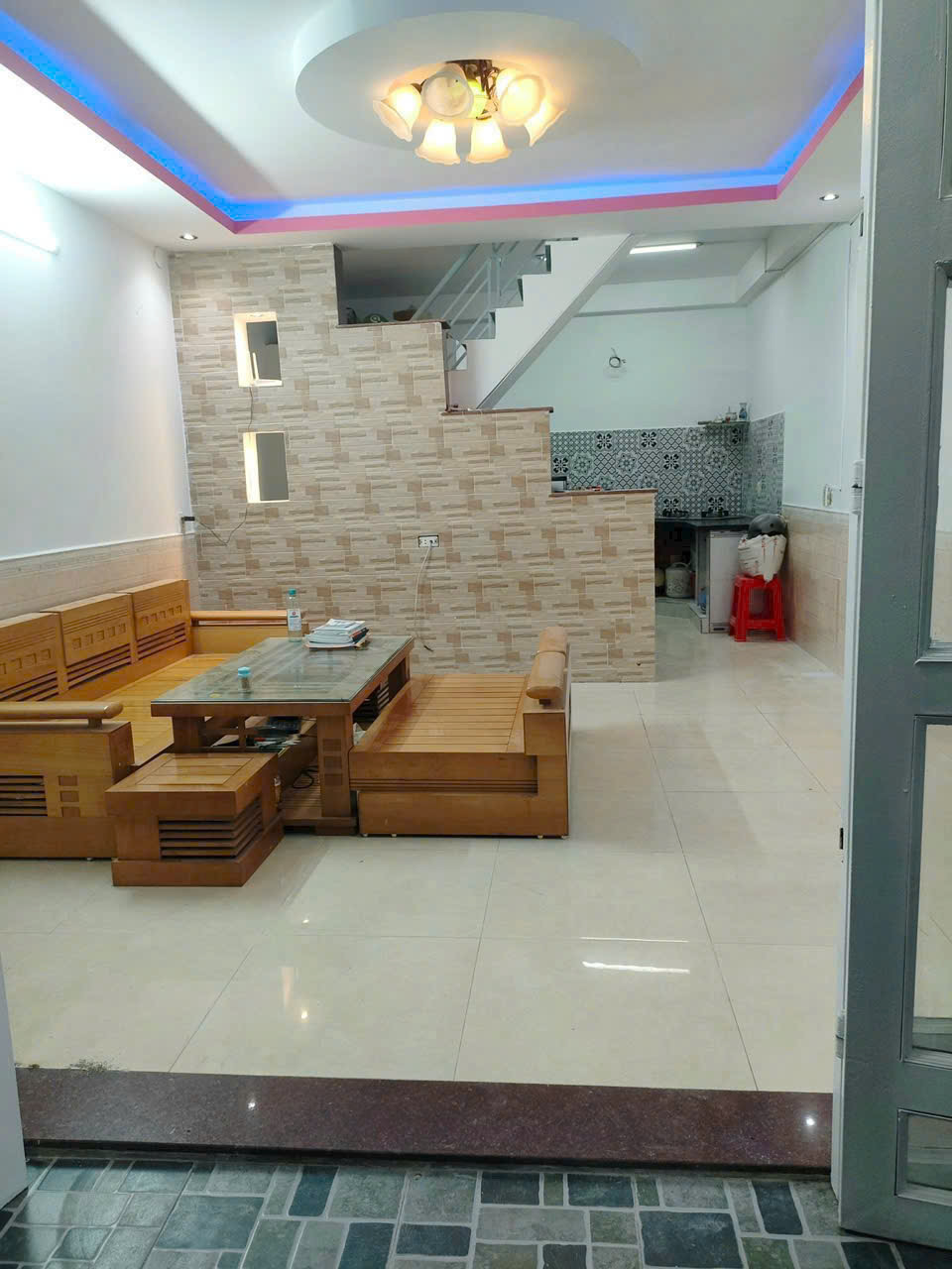 z5606120943110_c803b0c1993e55f6d1671f2554f54006