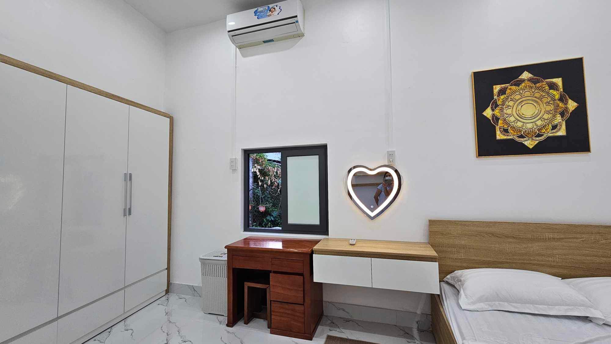 z5606666905107_93d5596324fd4afbb66f41ef5cf113d1