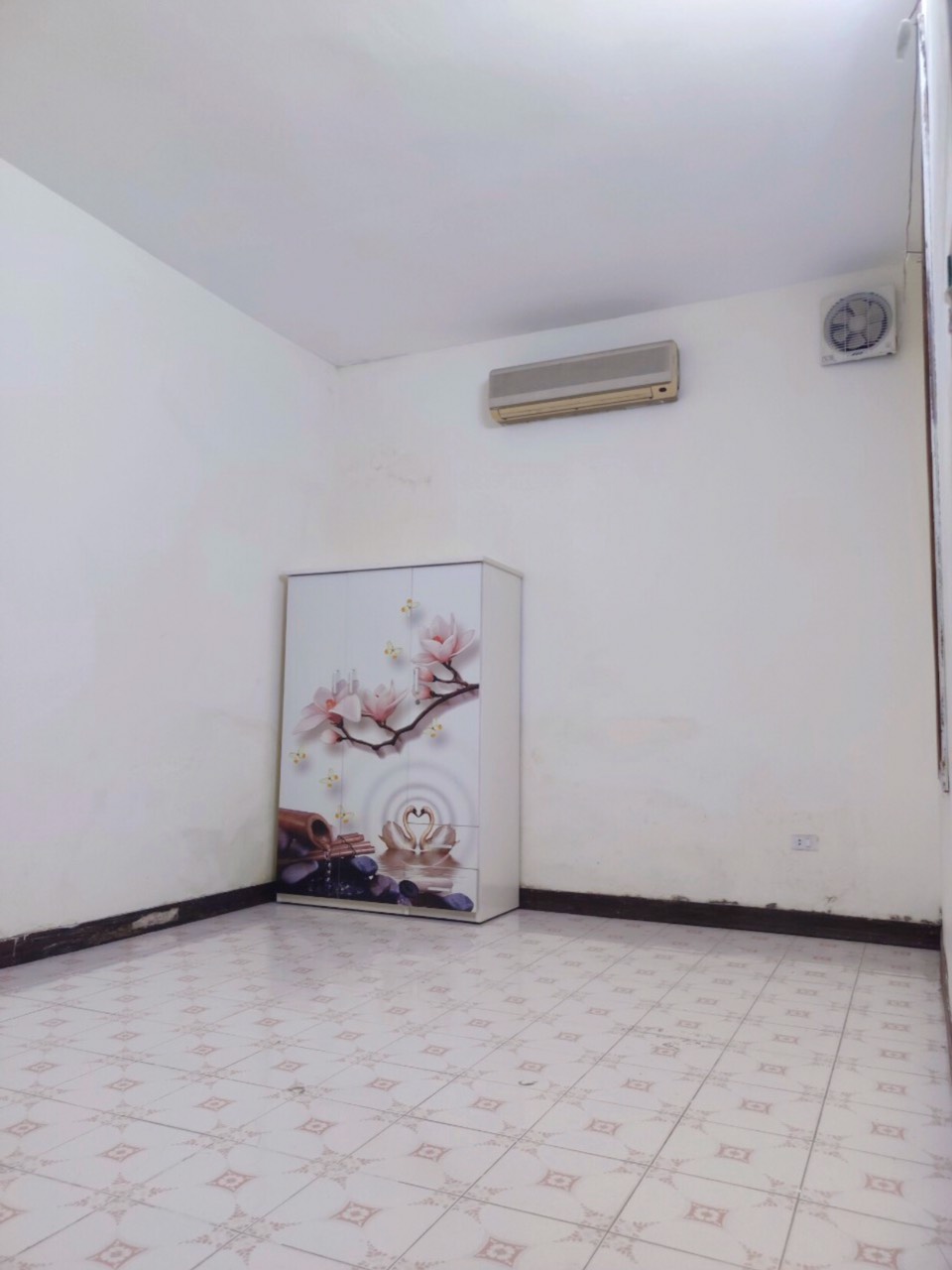 z5607653559554_3fcb3592ccc99e82a7d5100b18abf196