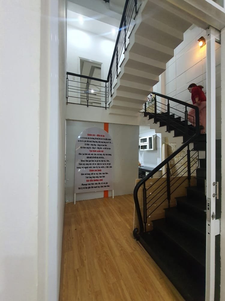 z5610290645652_7f17964d59f87e4a5032972be76567b6