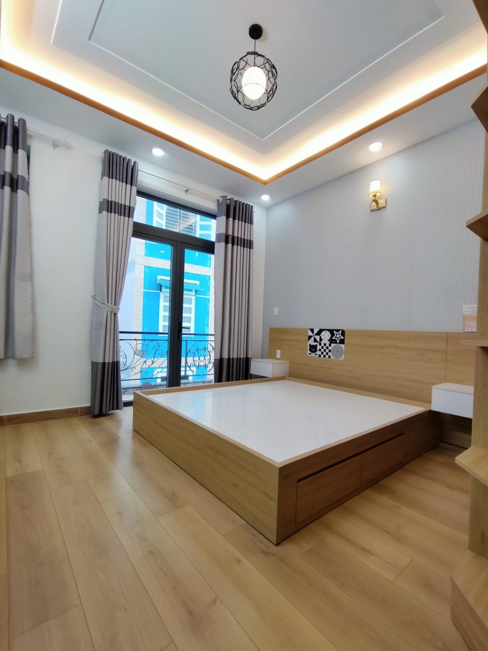 z5615139664204_08d6071d4c1588c23abbf36f9ef49130