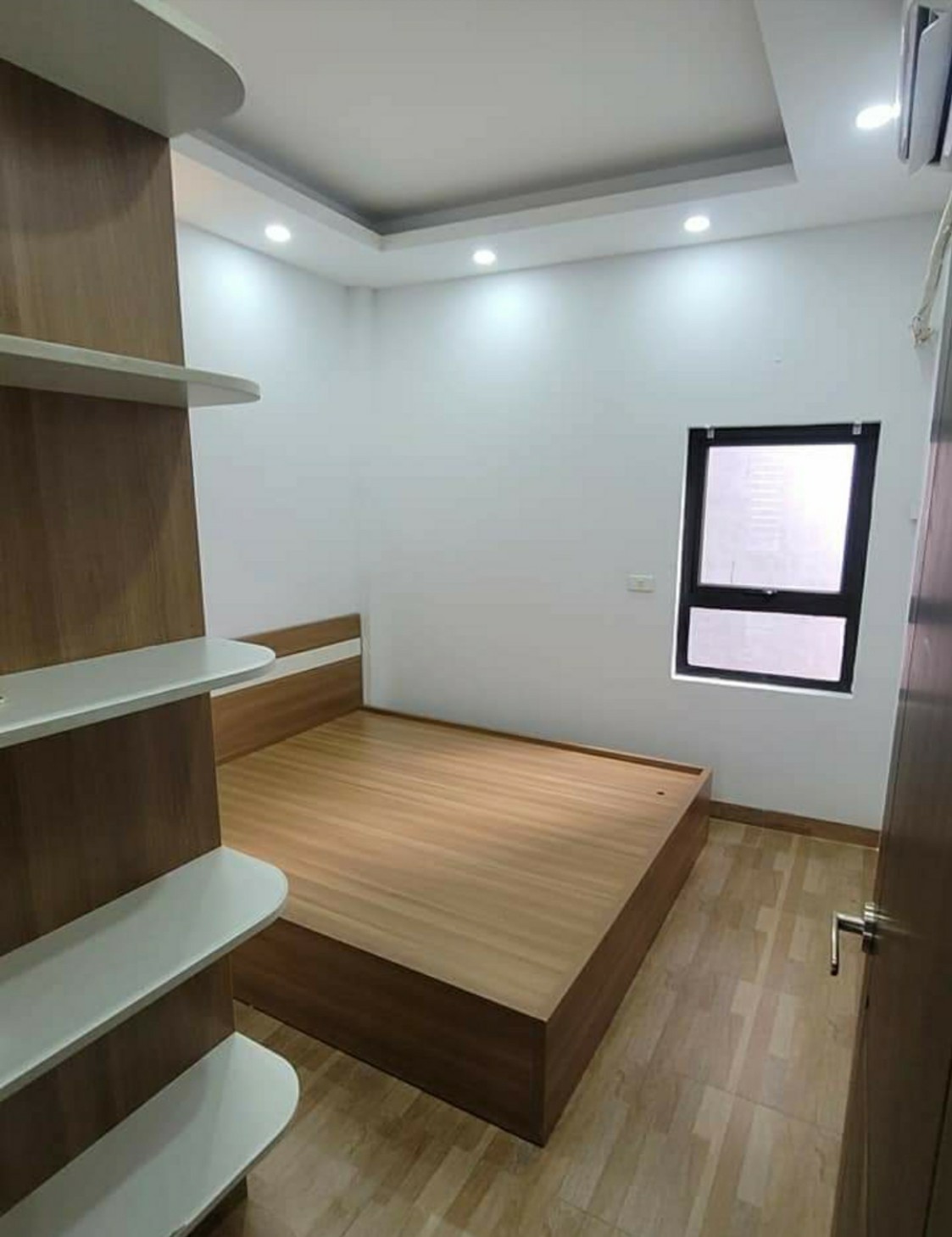 z5618950014778_c45bb1f703891238dc6404a90b13d3a2