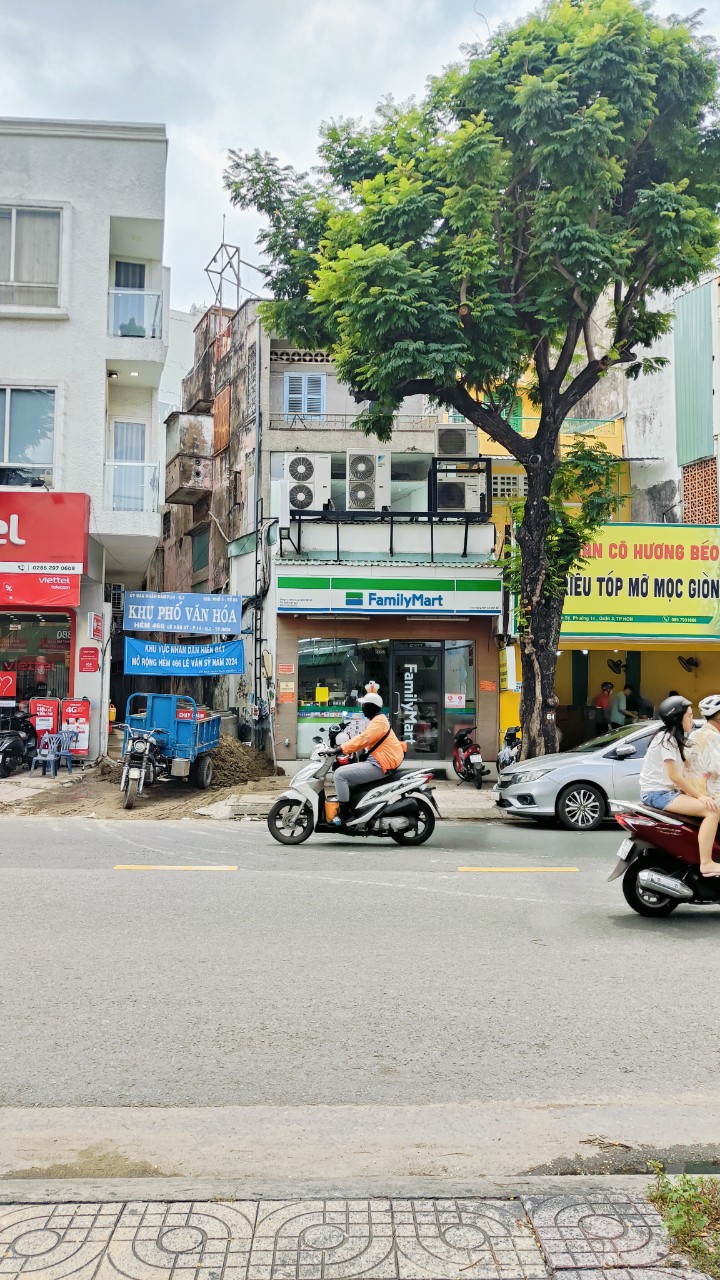 z5619549816486_db135304f489610ebeaf6aa0afd772c8