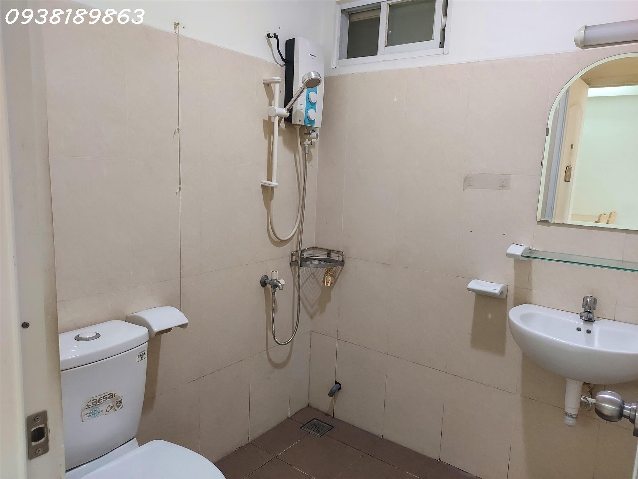 z5625824633897_d454336583980f4a82cea501074b91f1