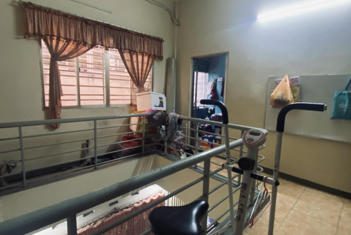 z5630370438458_d49731cca997890e345023d9e33290b9