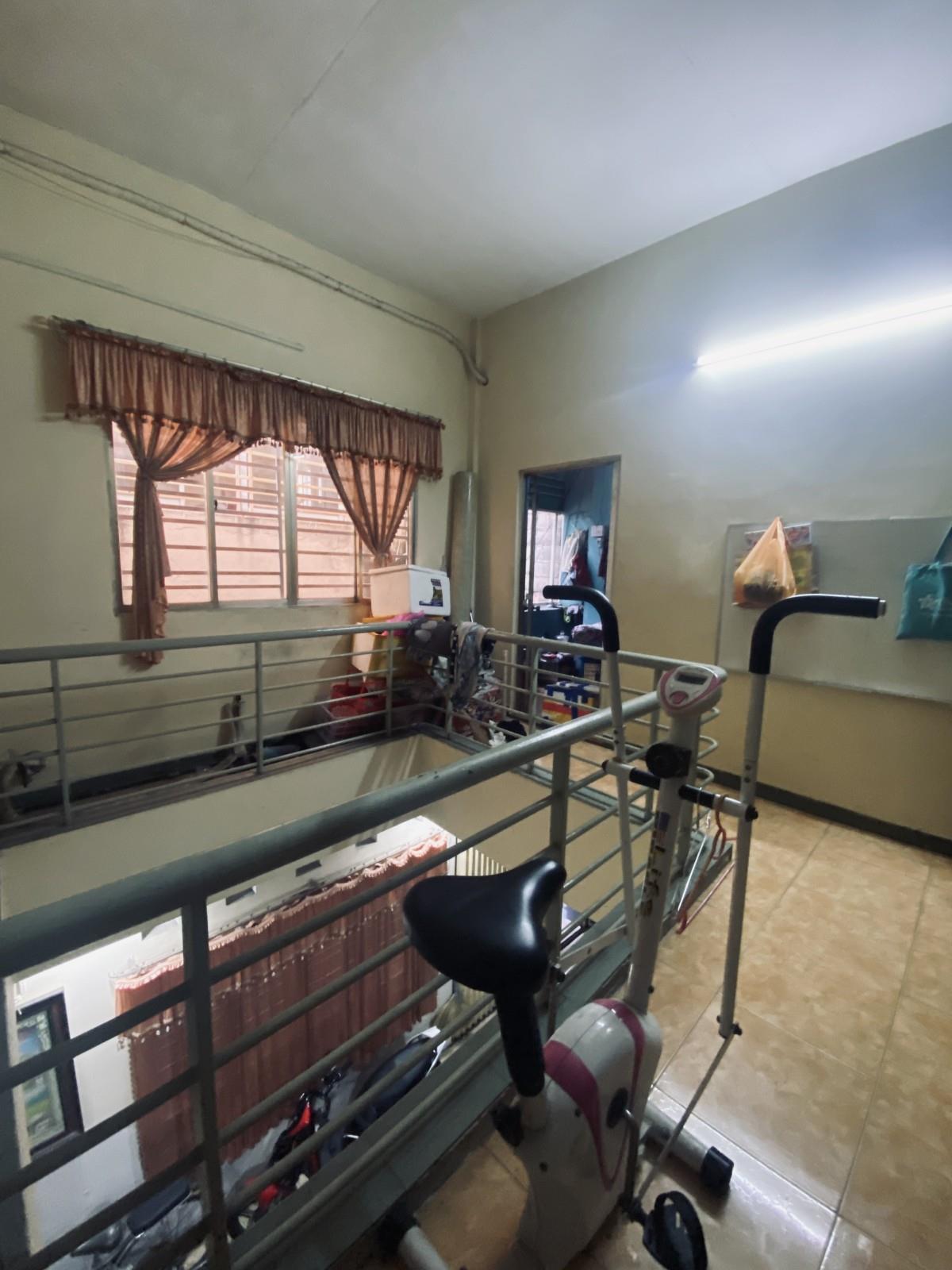 z5630370438458_d49731cca997890e345023d9e33290b9