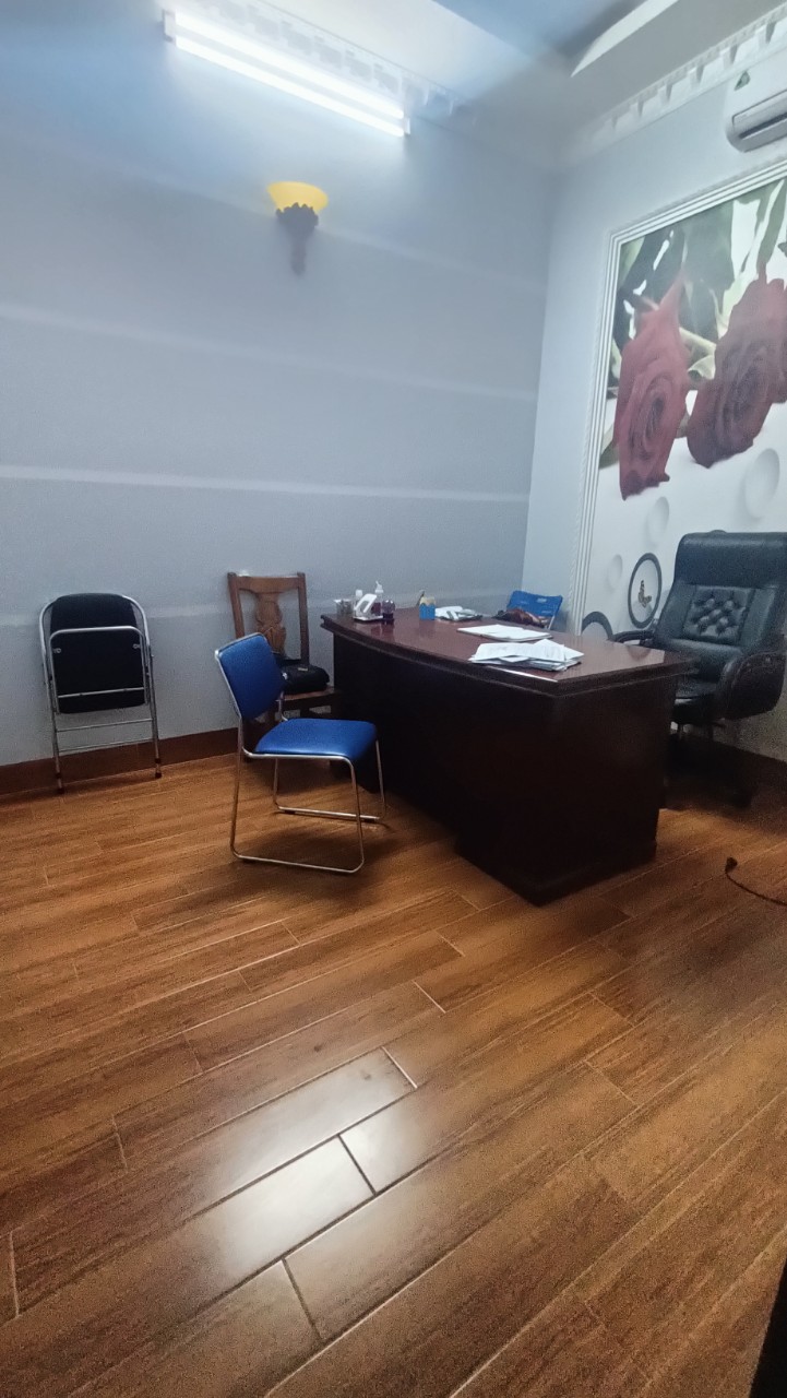 z5636813377654_652362adb611bd55b6a09dfc611e24c2