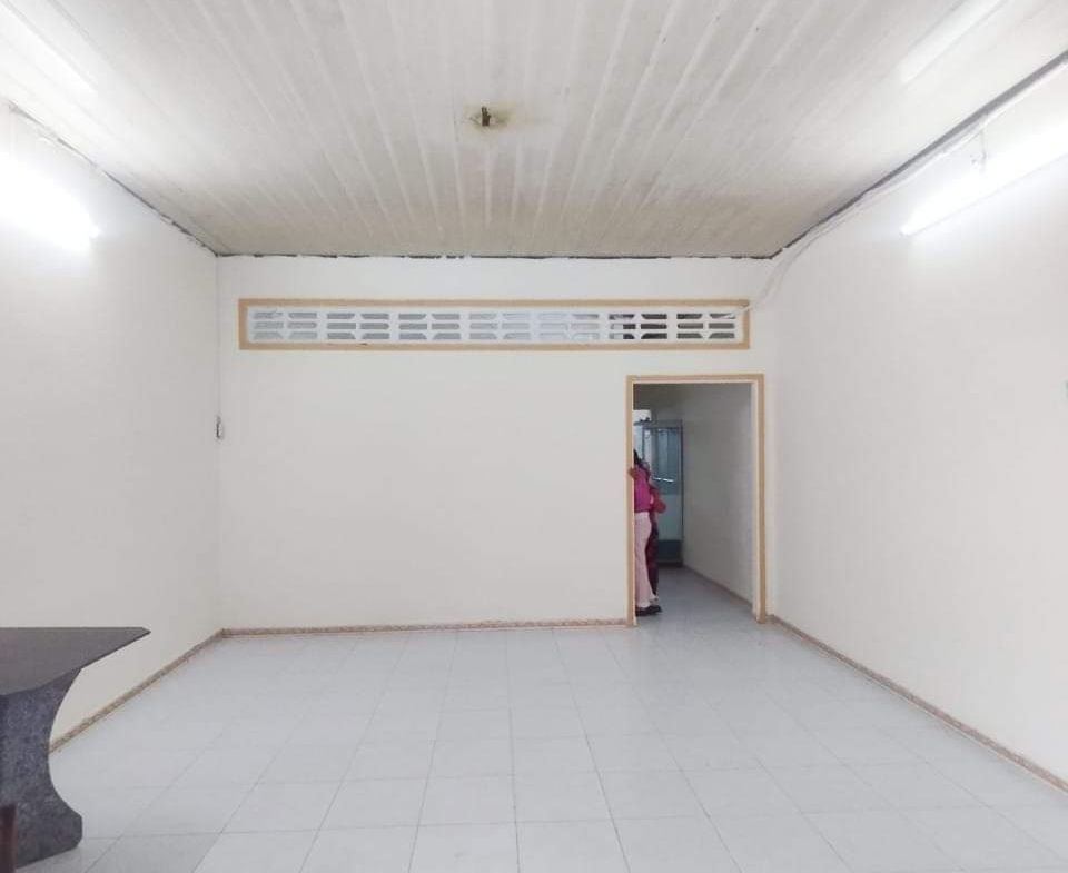 z5638095163419_e37a6473ef2ae05defab281c9a19ab38