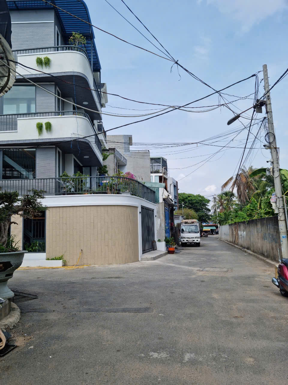 z5638452142856_5f4b61eee43efa2d34c05082c8609493