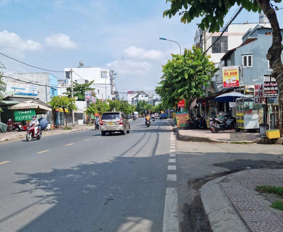 z5638452142862_b8e82e6109dfee07375352545765dd8a