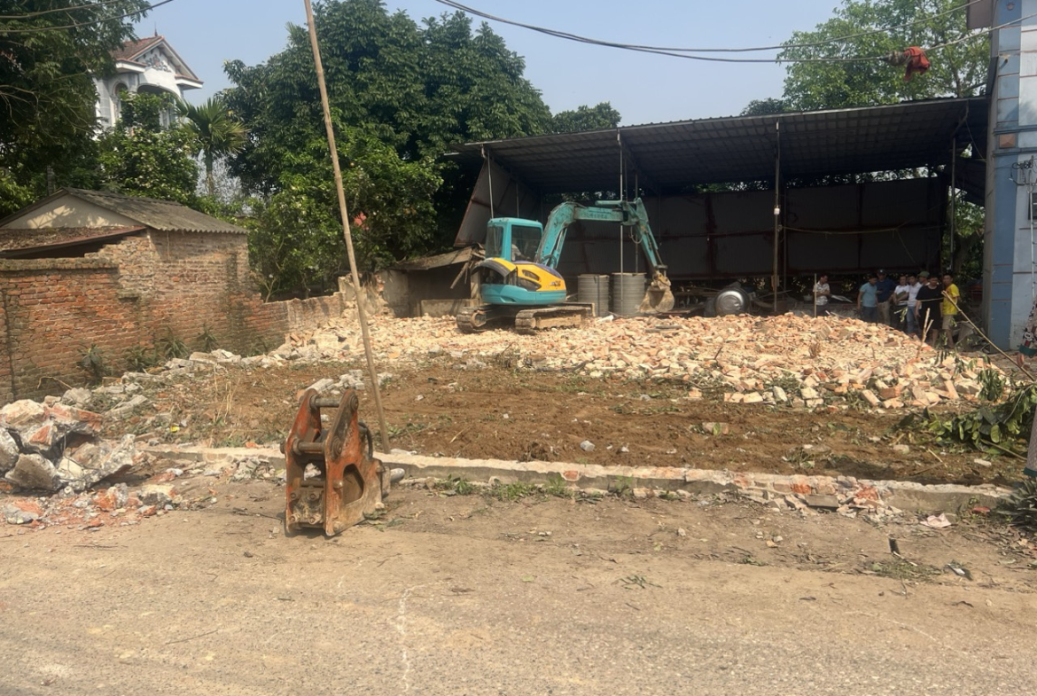 z5638590413200_59750d8a25ca58a1fd848ad04bbe2089