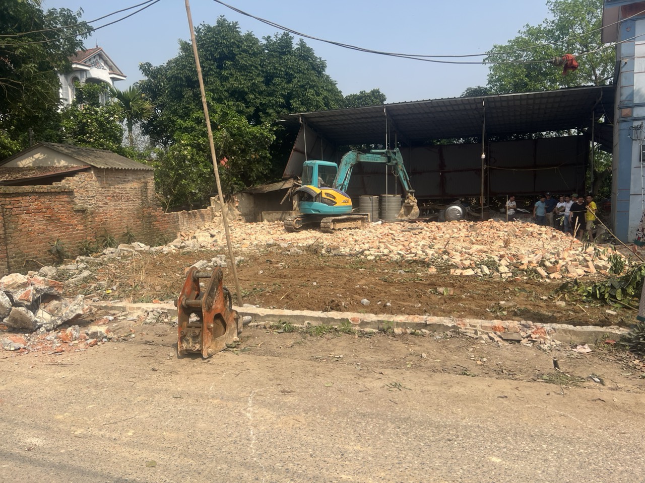 z5638590413200_59750d8a25ca58a1fd848ad04bbe2089