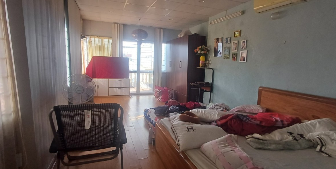 z5640466676627_f0c5f59f3344981b263edf1e2c1df30f