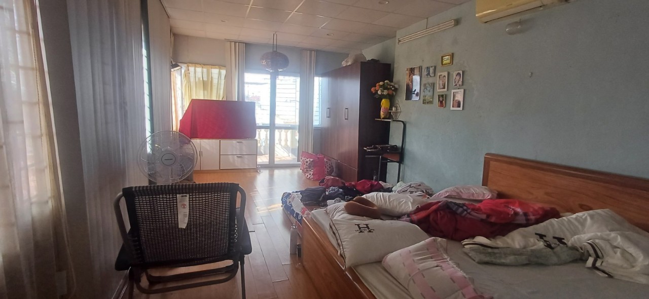 z5640466676627_f0c5f59f3344981b263edf1e2c1df30f