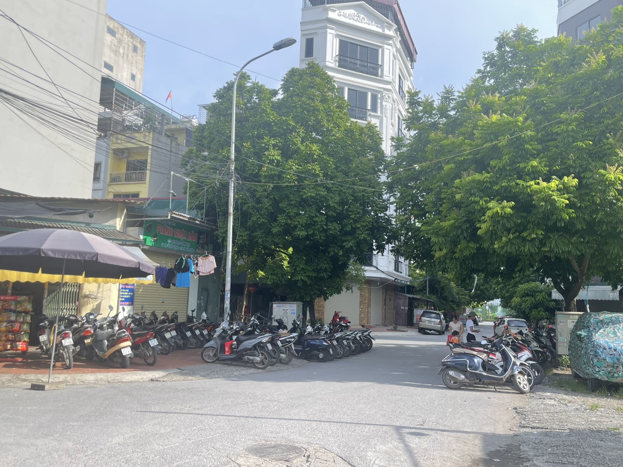 z5643714998994_e100125c38b54b7925658f7702abce1a