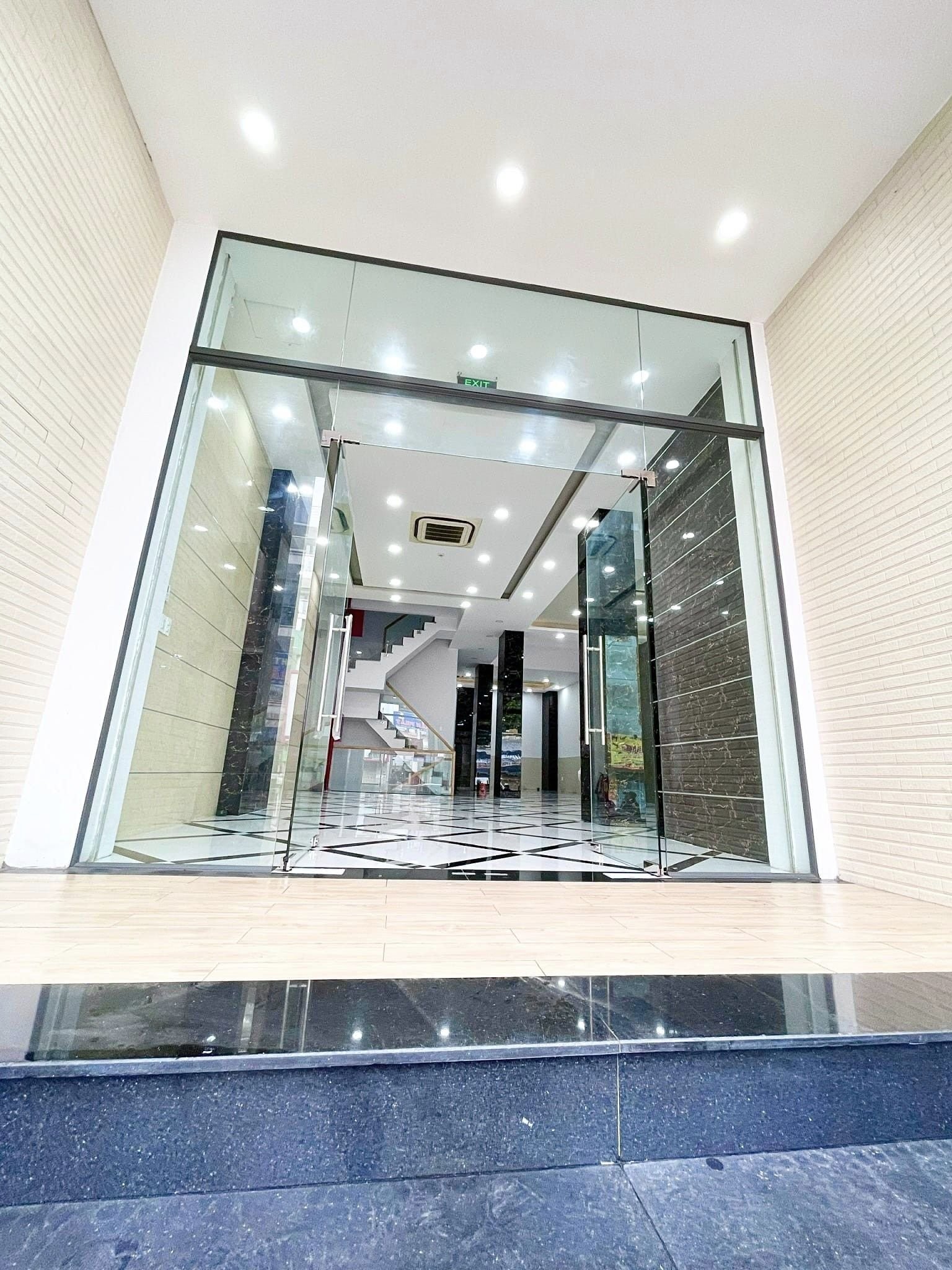 z5652845808260_9ceec5f3b6f11d0f3c80833de5aa8ac3