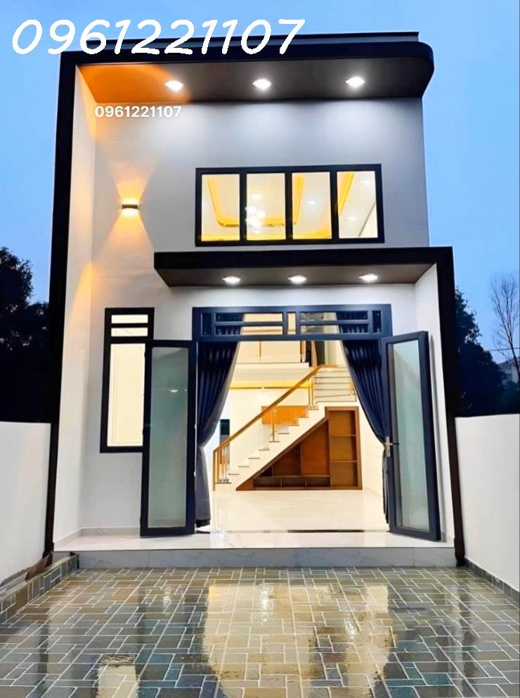 z5653302565809_fe9f987abd070563d34d578275b248aa