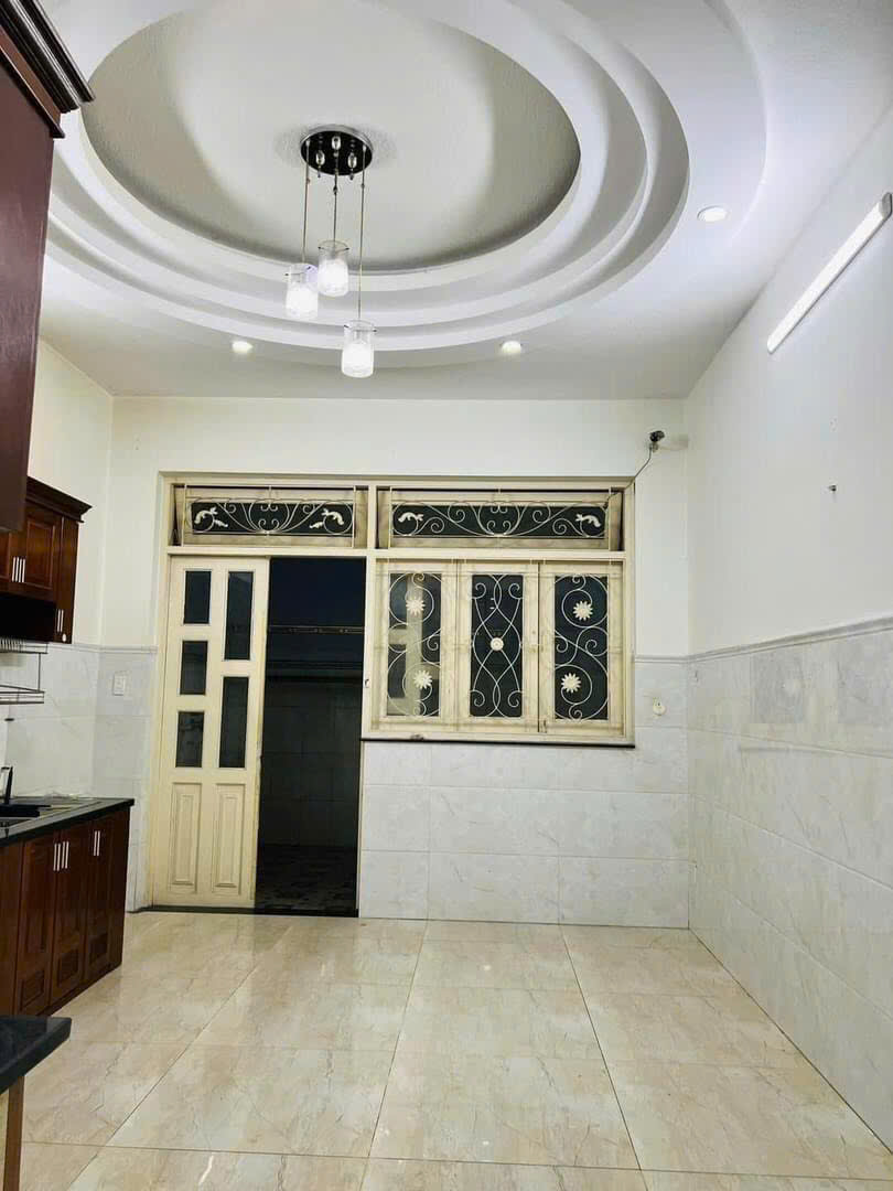 z5653868870023_25a49880d3584a0fb9715eba89a123a0