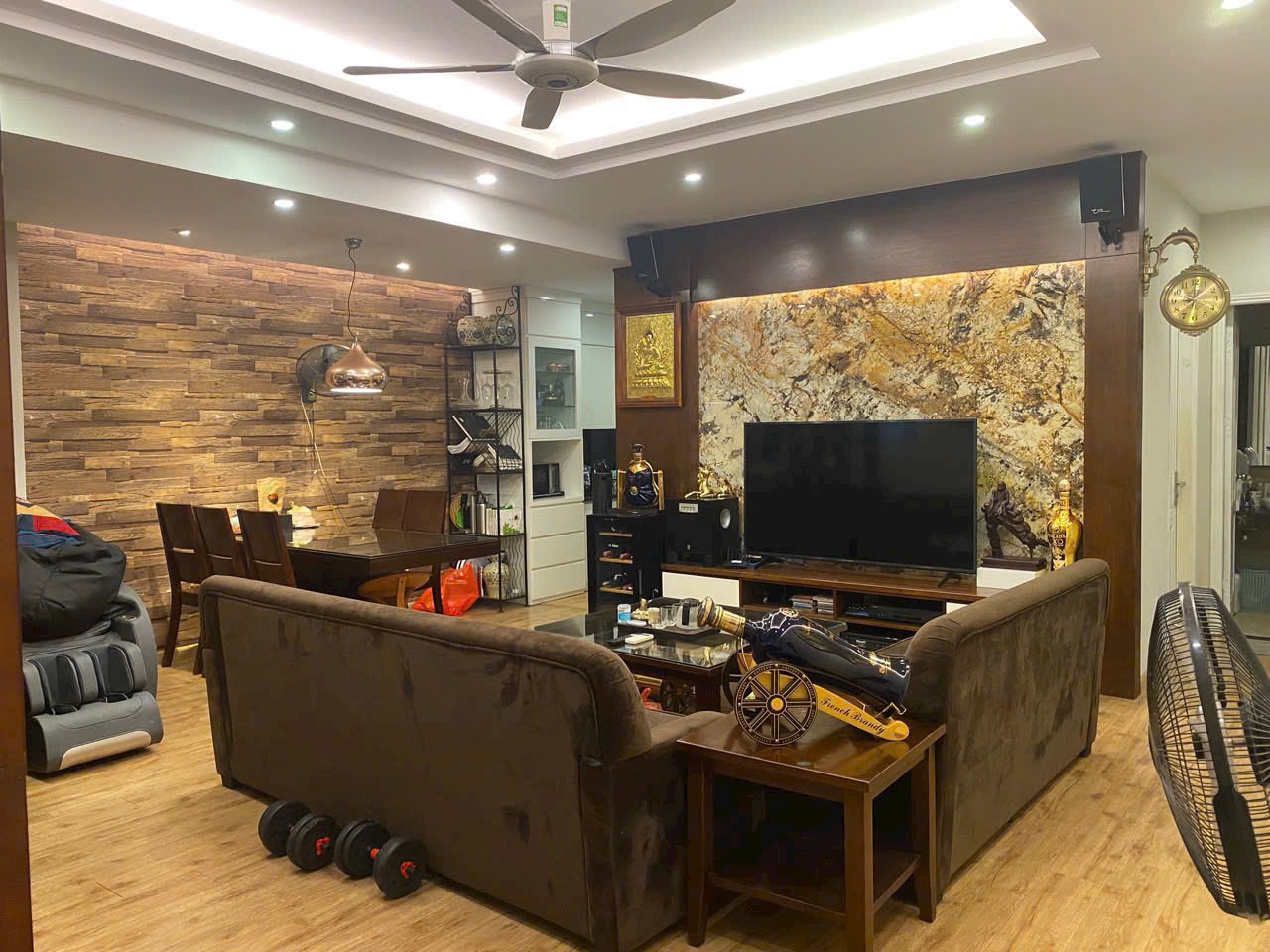 z5662255850563_f300bcbc336a826fb5533dc2a9bcc080