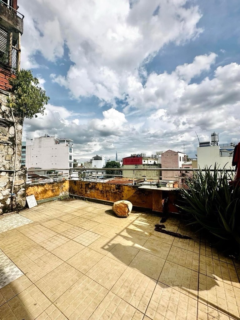 z5663050309424_1541661820a88a2ad76c8ece79968119