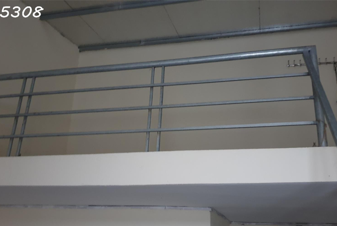 z5663752957270_70ce8c4a75af8ba2bc28baad2f2ab590