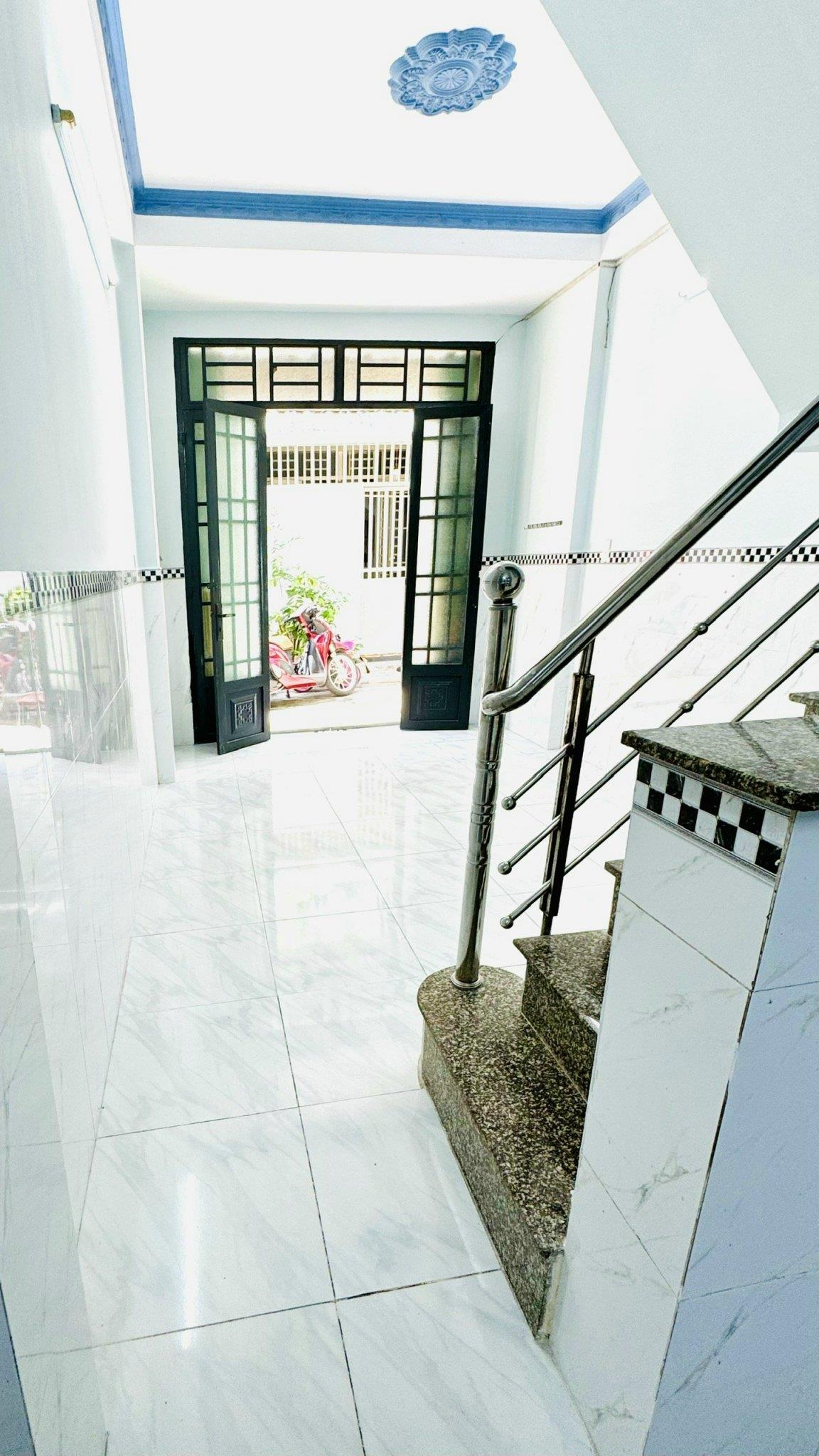 z5663848179217_02f3f9727d3a0305dcb2ab15e5dd3480