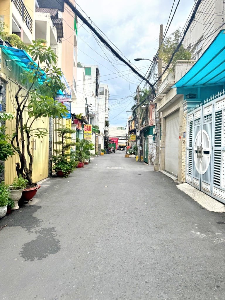 z5665053083278_5cd6f30d1558210b201a8a22730e57e1