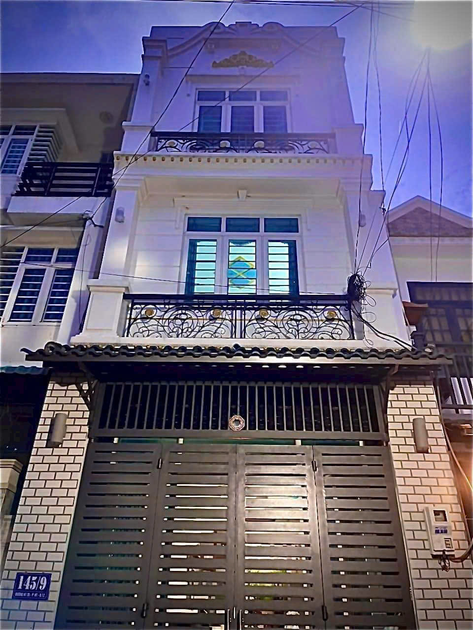 z5667065403898_5998b2af5f538df63df78a7464f9a284