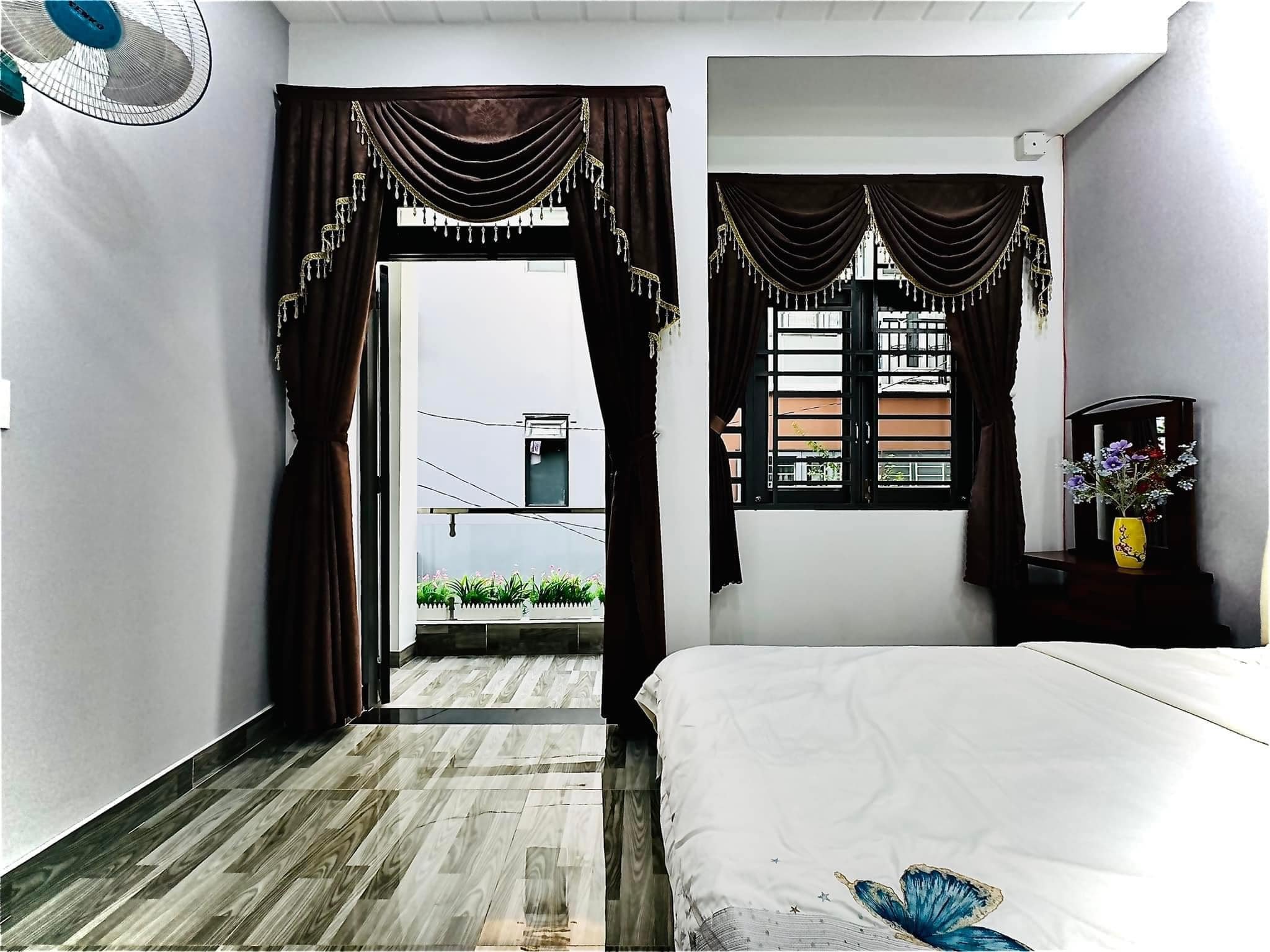 z5668172107228_98fcb6d3873a9ca408f32f66bbcafcee