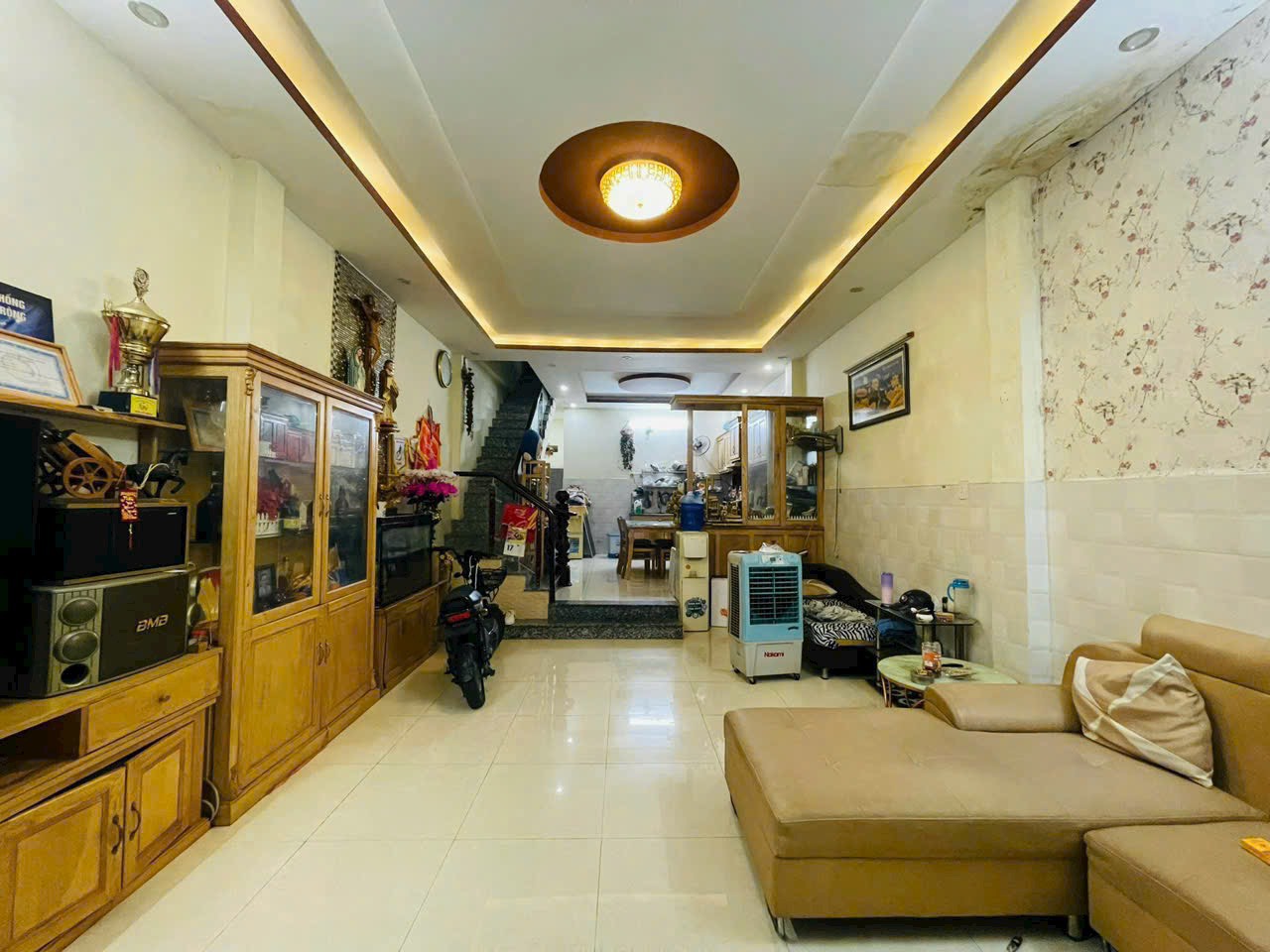 z5668982678614_2f5a5d3f1848c294ab54fe92e5d969b7