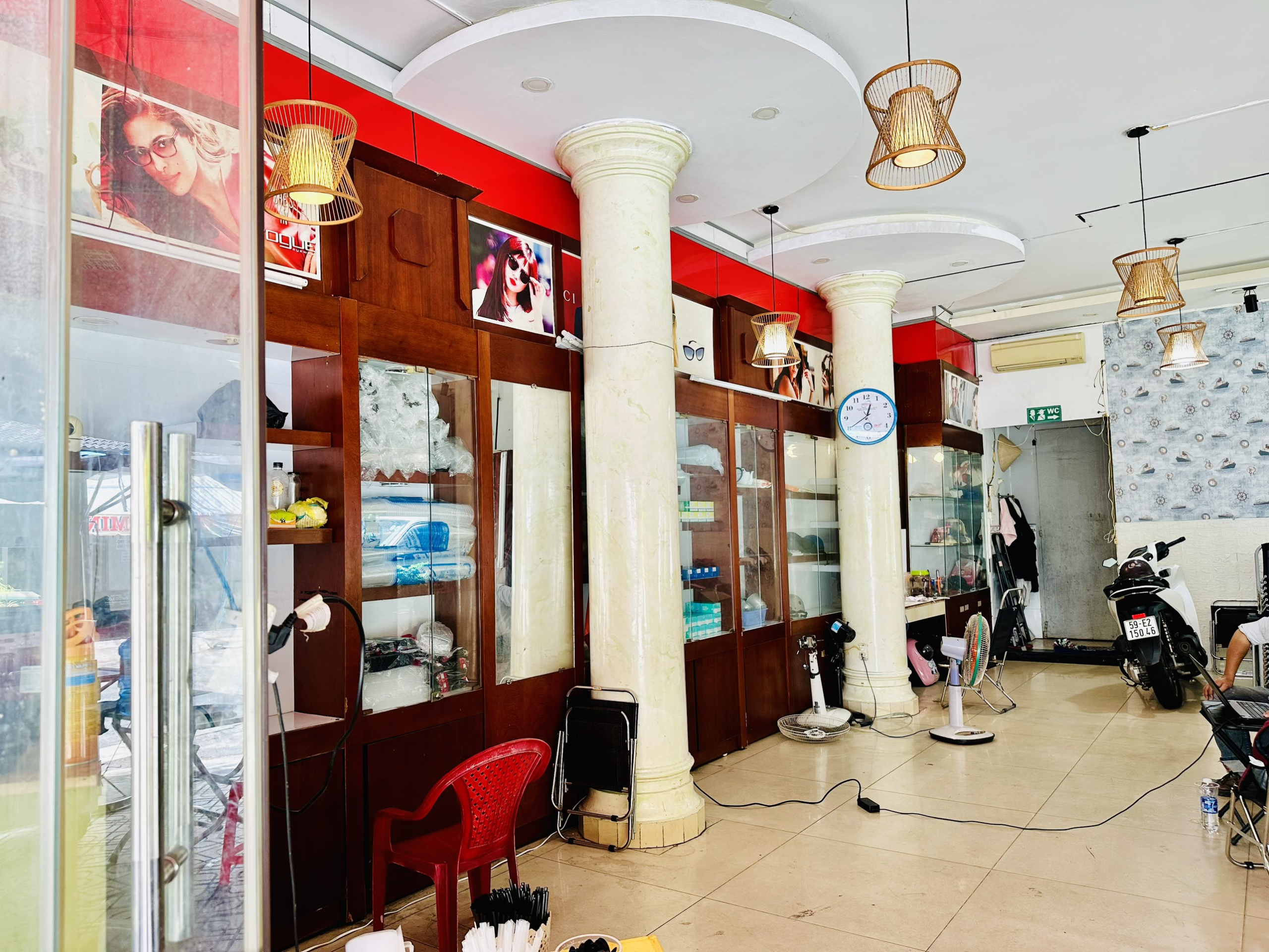 z5670586633004_867f8380c591a64e2285544bf591de3c