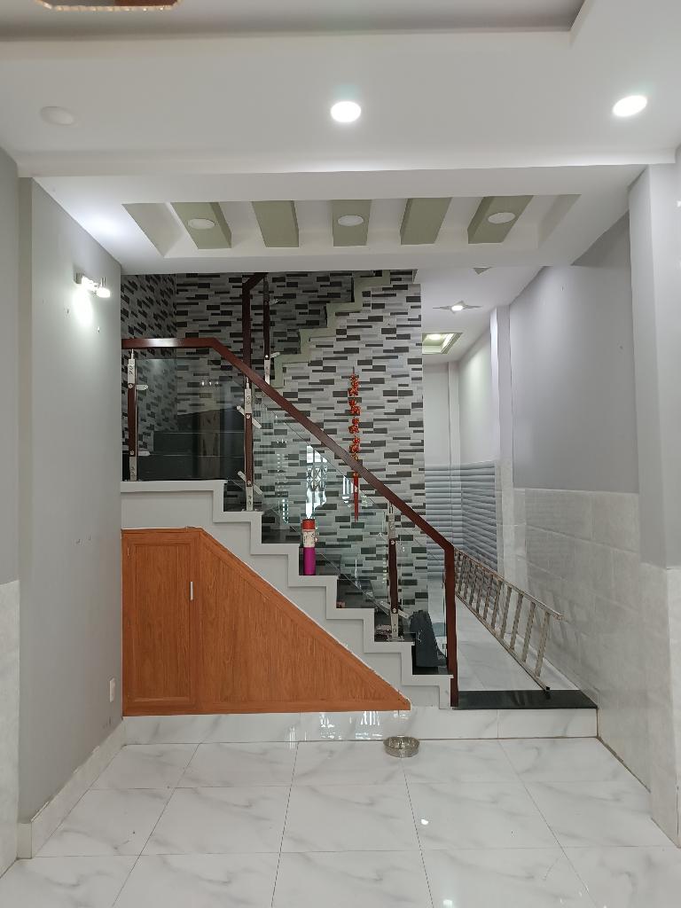 z5681220471942_709319b5fa7aa1f09c2d21eda0c4d1e1