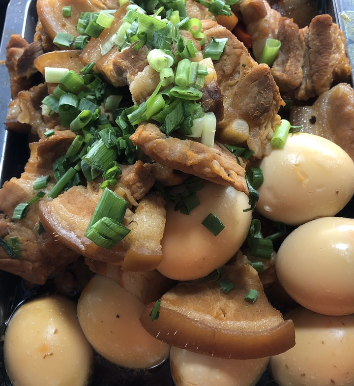 z5681342898036_22caf9ac1d873b9f7db11ae07264ad2c