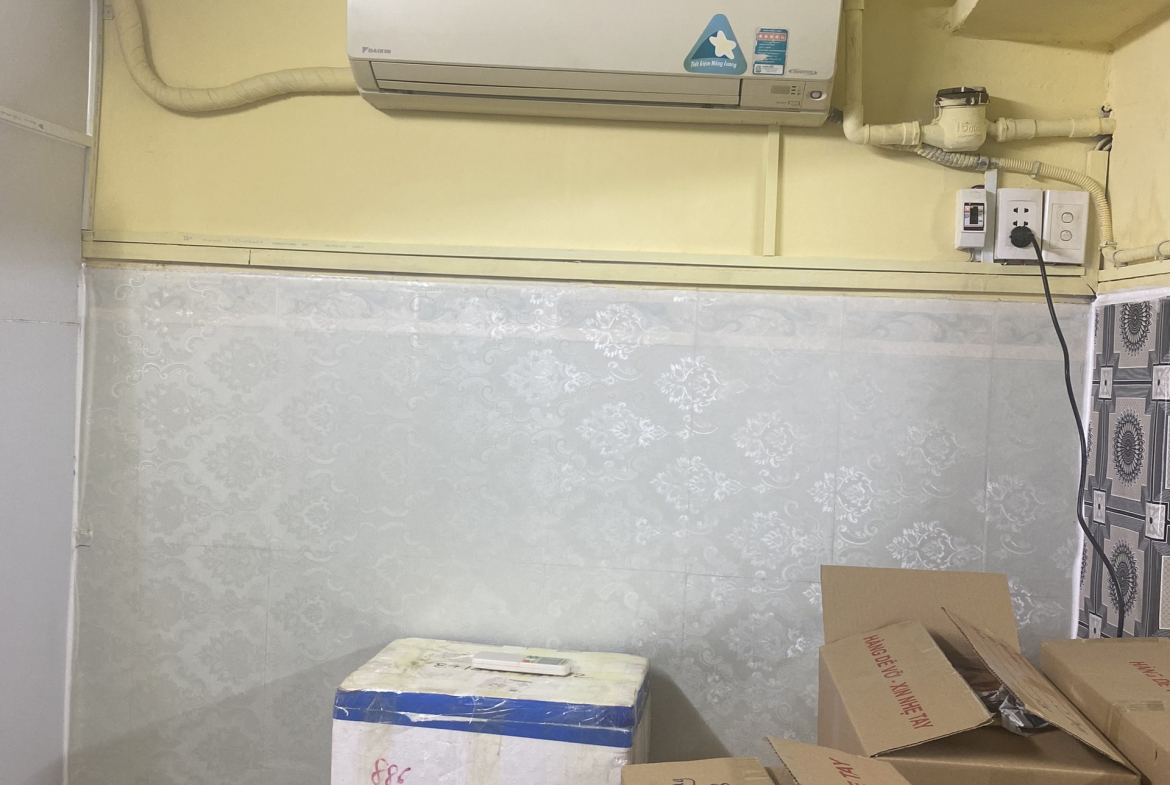 z5682693481459_98752bca633c0c8c936e43b77f94f48d