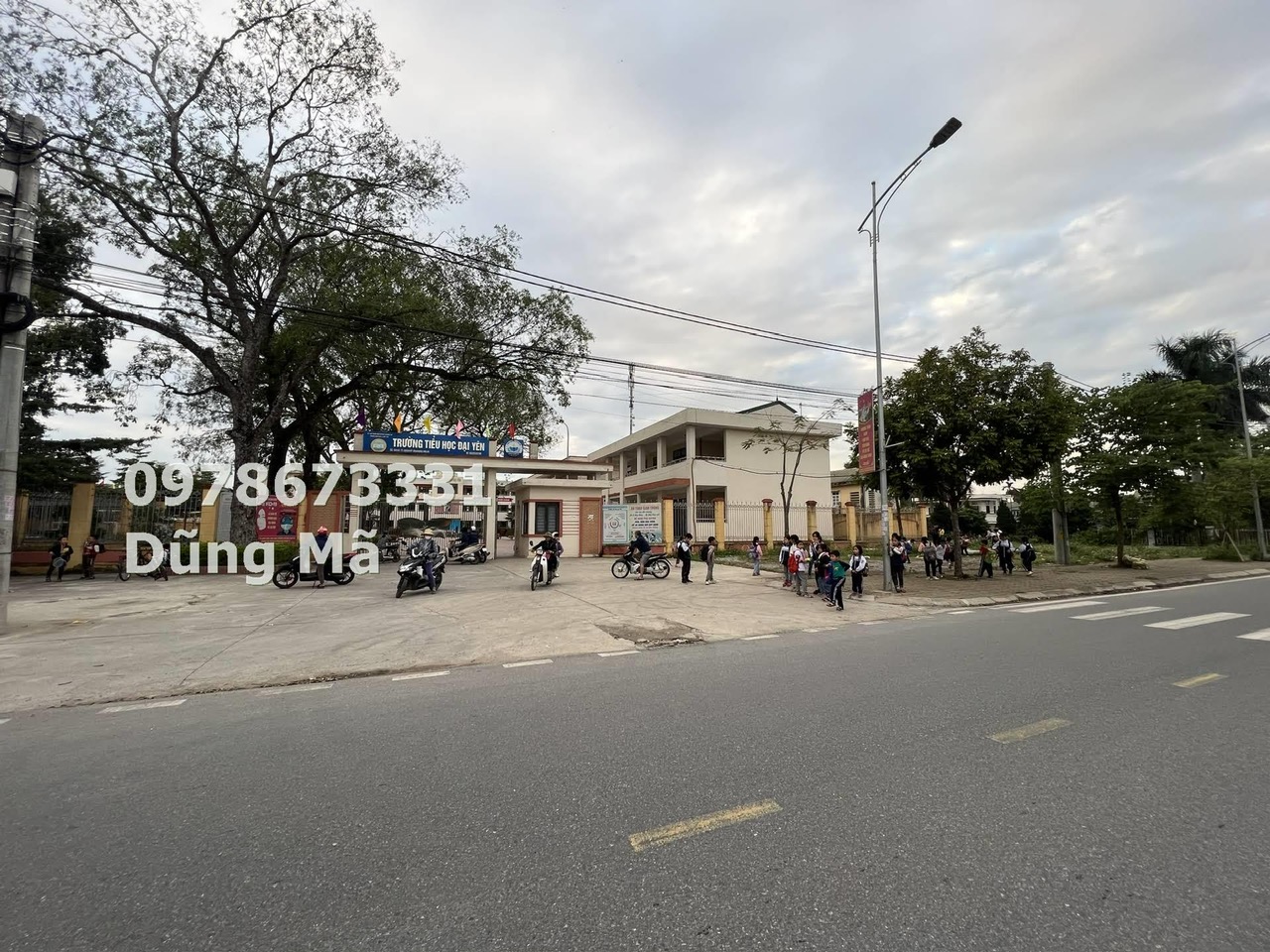 z5683151716239_c7d0a5eea6bef65a740114cb9d45486a