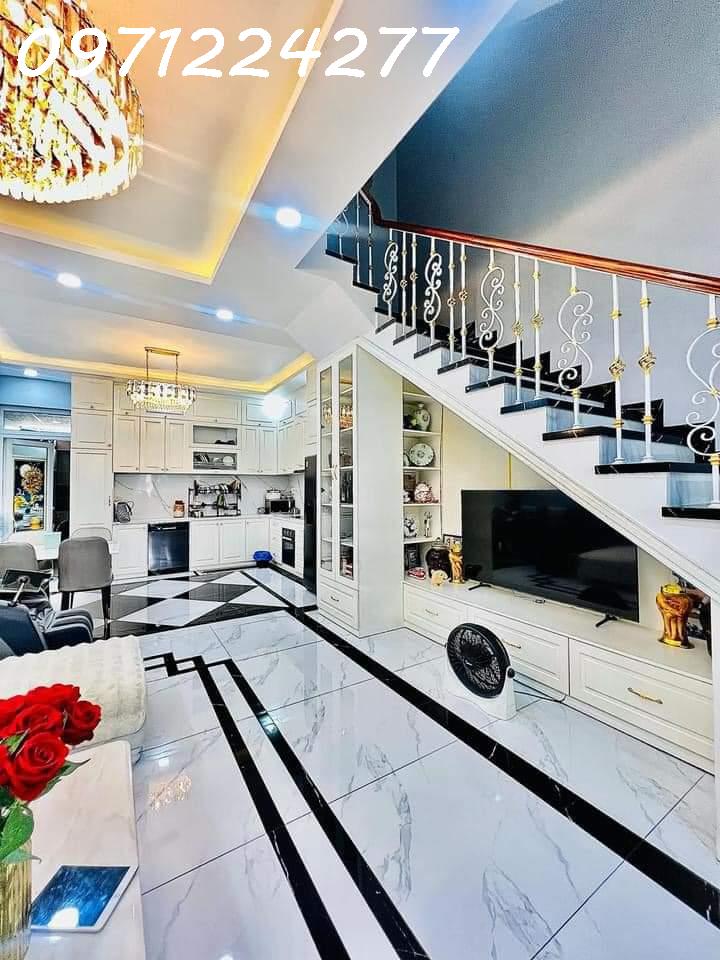 z5686130242632_5f0e74dbb5b15617aaef008948970048