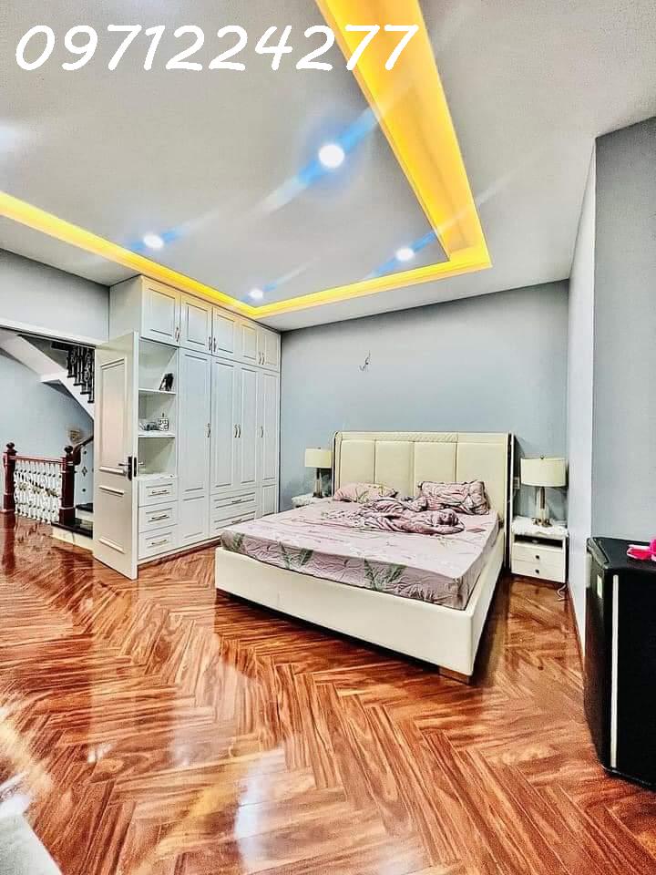 z5686130263210_52b8c0c3f140775415111c7d7b0c5811