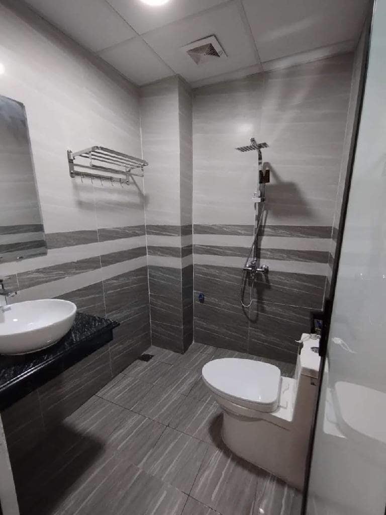 04250a5f-ea3c-4e85-82c8-5d2c907e40c2