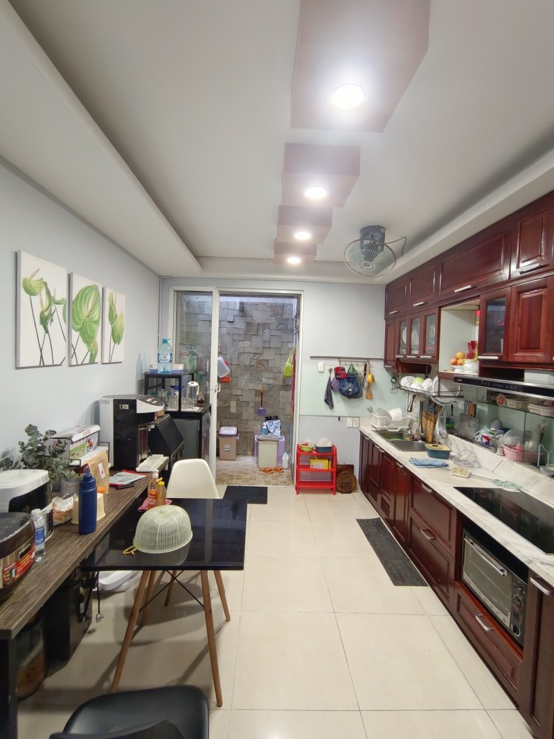 093c2717c49879ba1ff845b57d8af0e4.md