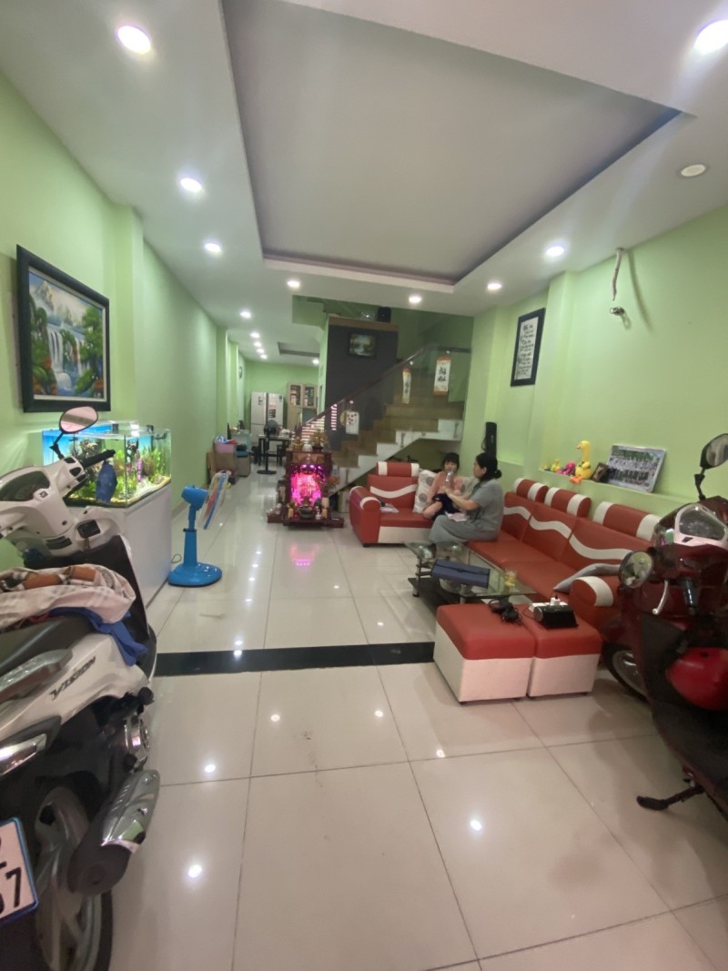 0eeb4db19a6251af09a90a543d36aa99.md