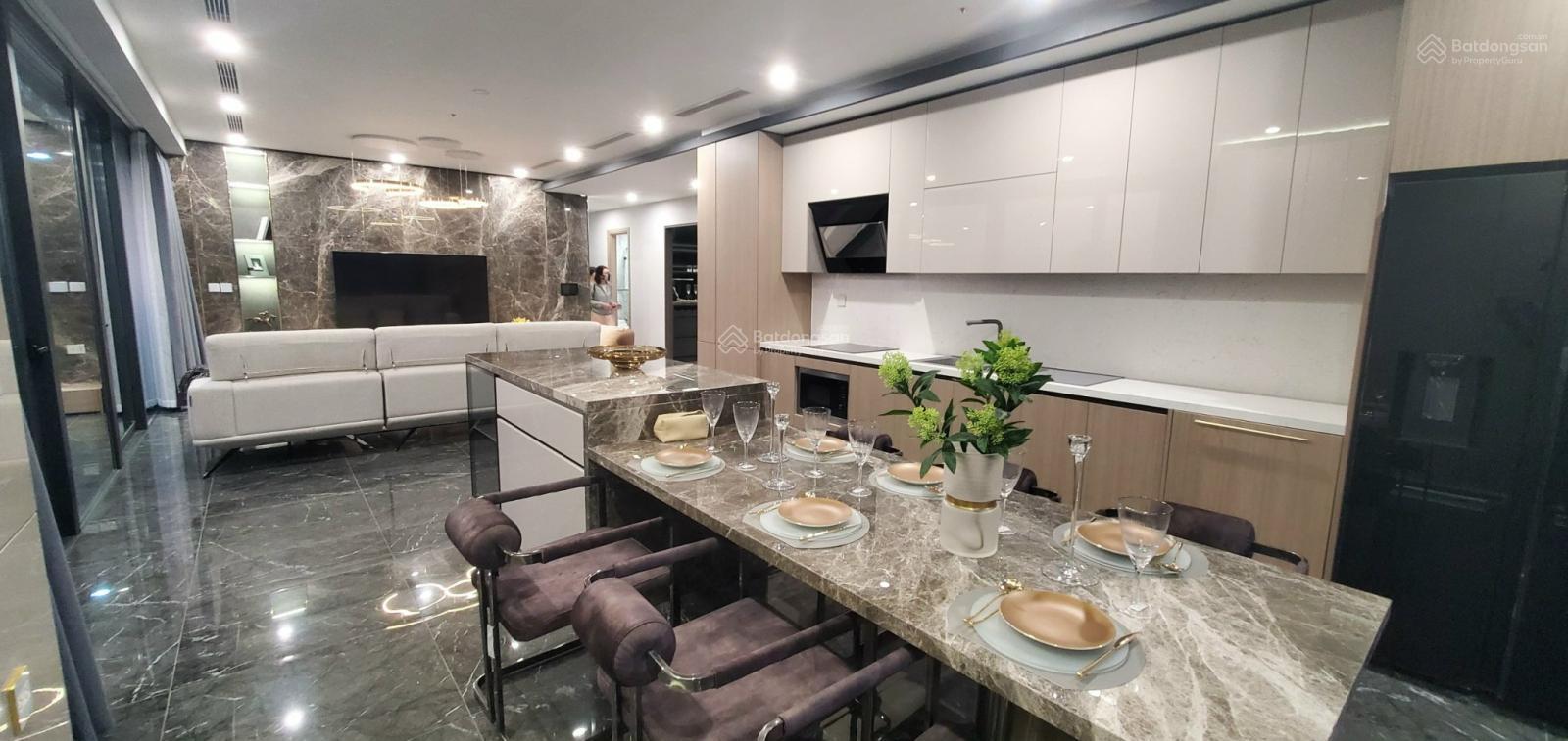 20240620010438-de49_wm