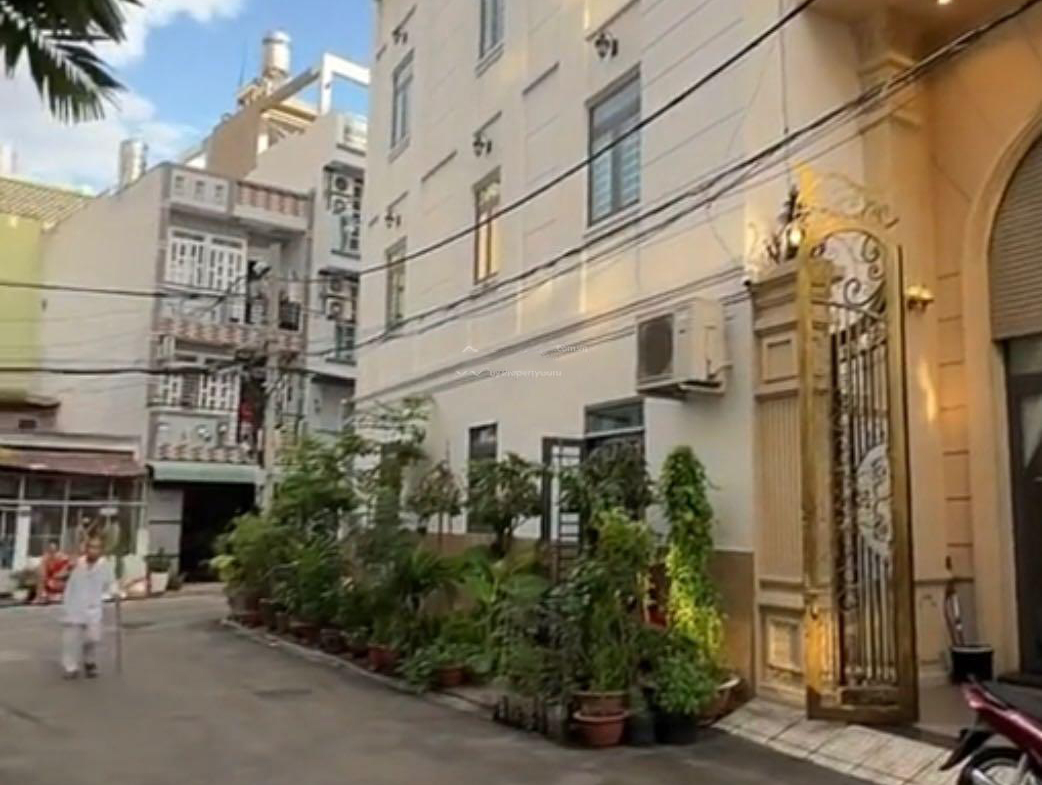 20240818094052-04e6_wm