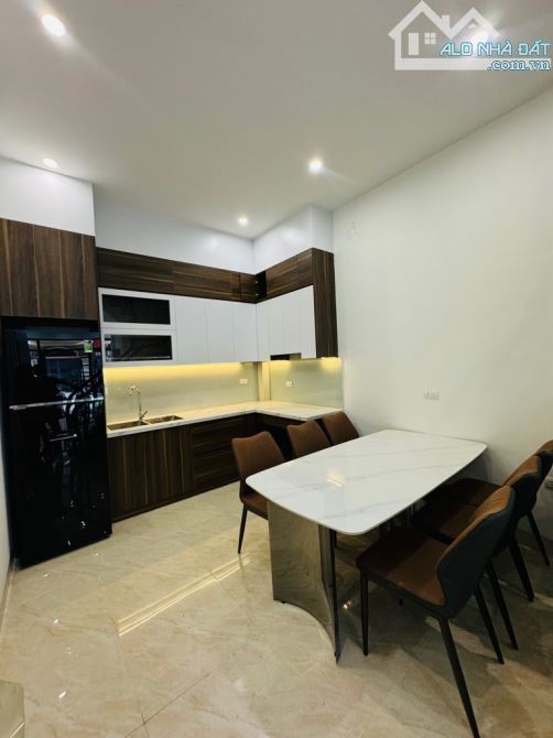 214926057-5605-ban-nha-mat-tien-quan-thanh-xuan-gia-re